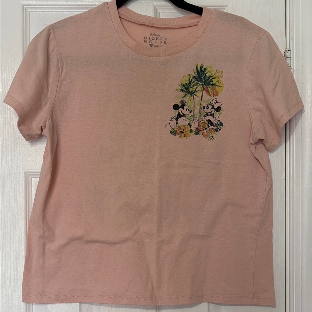 💖3/$15💖 Mickey Mouse Palm Tree Shirt